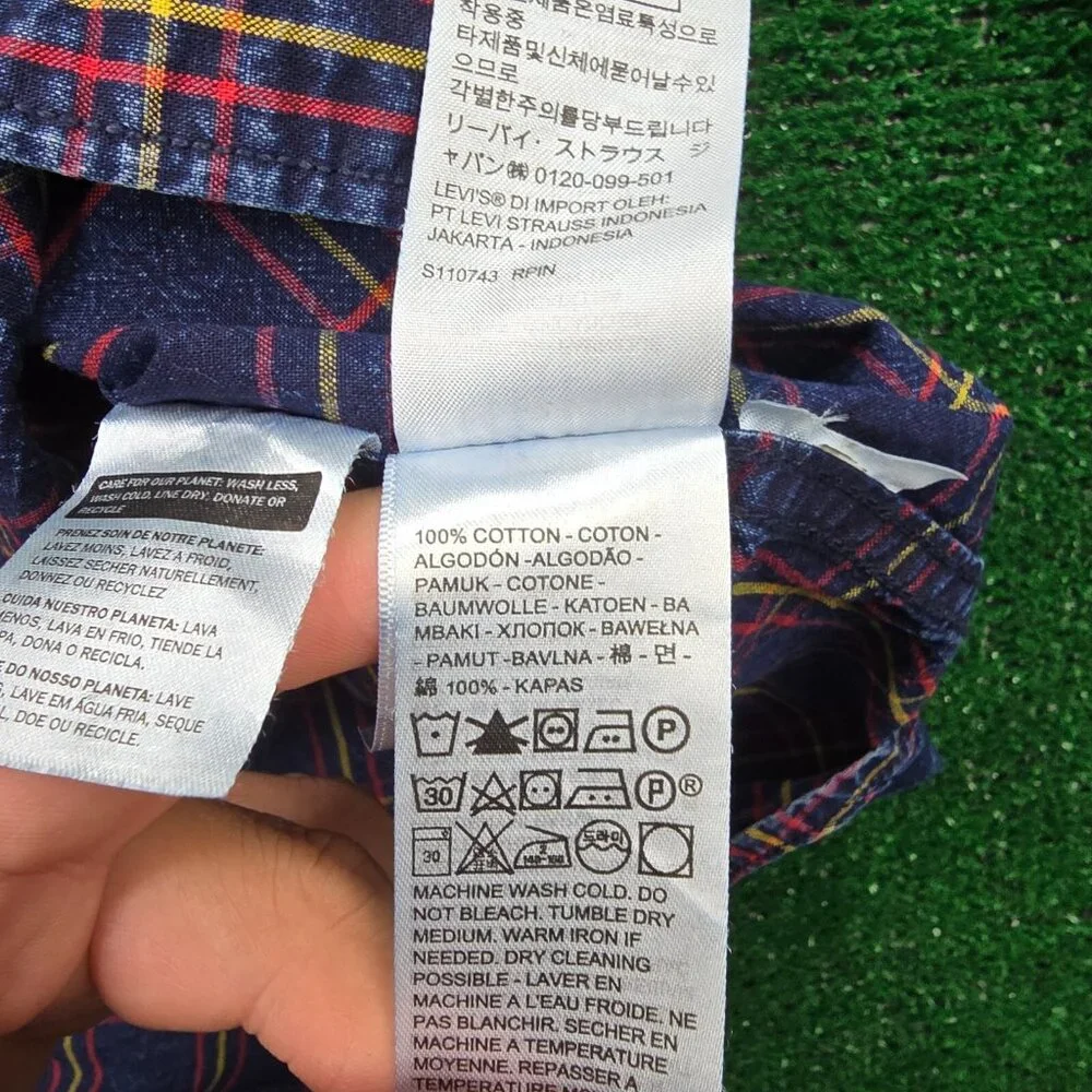 Levis Shirt Mens XL Blue Plaid Long Sleeve Button Up Slim‎ Fit Preppy Western
